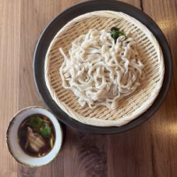 Chilled udon noodles with meat broth