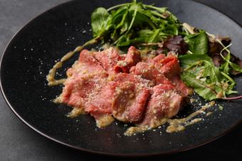 Homemade roast beef with horseradish dressing