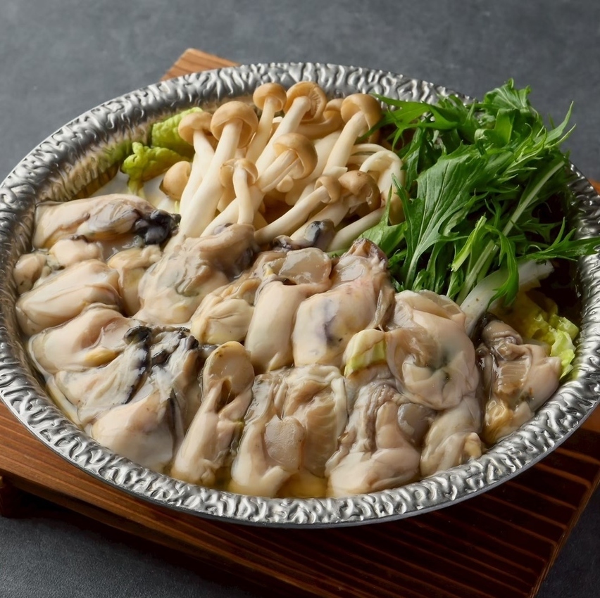 ライブ感溢れる新鮮な貝の浜焼きや、出汁香るおでんが自慢！