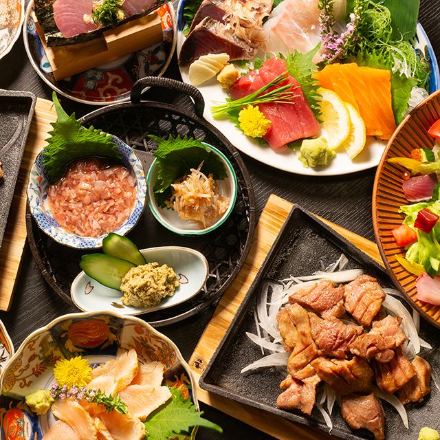 「炭火酒場　鶏と魚」でお待ちしております♪