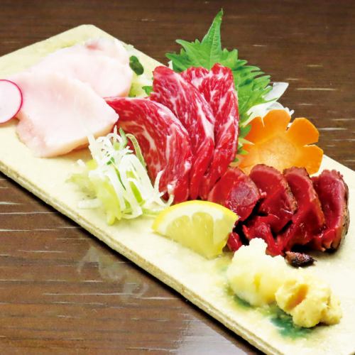 Assortment of three kinds of fresh horse sashimi
