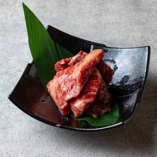 ほぼ黒毛和牛の切り落とし