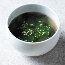 わかめスープ