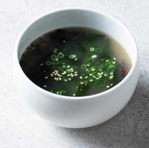 わかめスープ