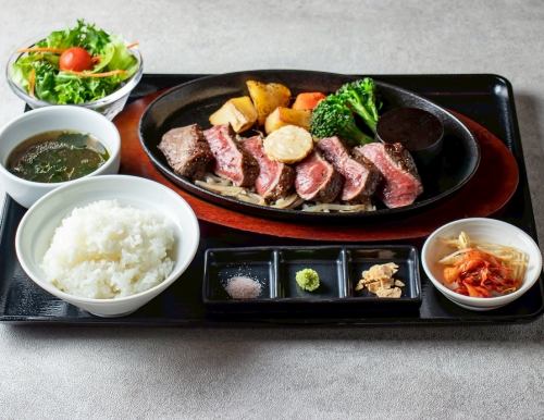 日替り国産牛ステーキランチ/1,690円～（税込）