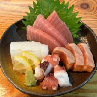 刺身盛り合わせ