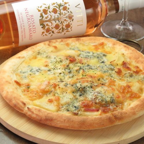 [Very popular with children!] Potato and Gorgonzola Pizza 1,485 yen (tax included)