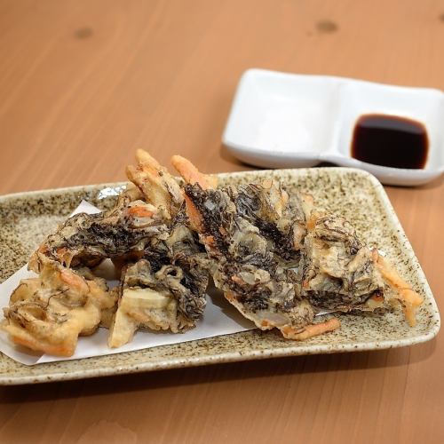 Mozuku tempura, which is rare outside the prefecture