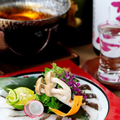 With secret soup stock [Shabu-shabu of conger eel and raw octopus]