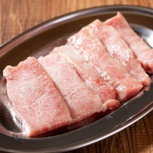 黒毛和牛のお肉を使用