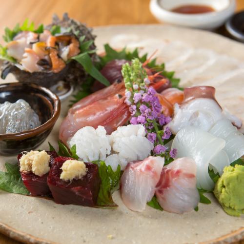 [從這裡開始！]我們引以為豪的什錦omakase生魚片