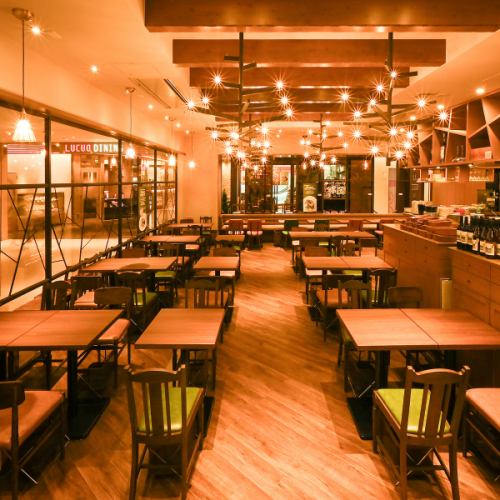 駅直結で便利な大阪駅上ルクア10階のワイン食堂