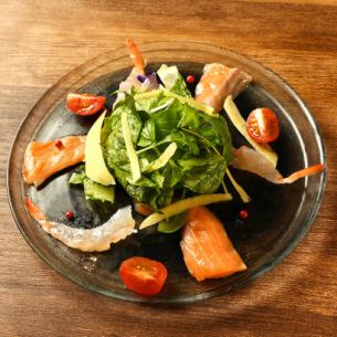 海老とサーモンのカルパッチョ