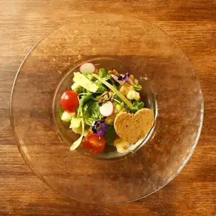 野菜10品目のラヴァーニャサラダ