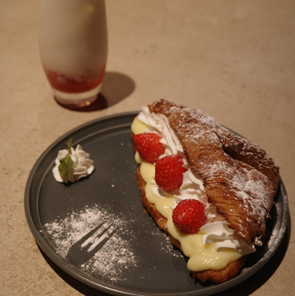 《特製ドリンク&スイーツ》ゆったりカフェ・バー利用に最適です