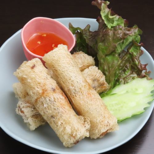 [Crunchy texture with rice paper] Vietnamese-style fried spring rolls