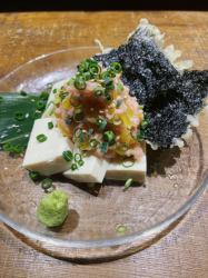 Seaweed tempura, fatty tuna and chilled tofu