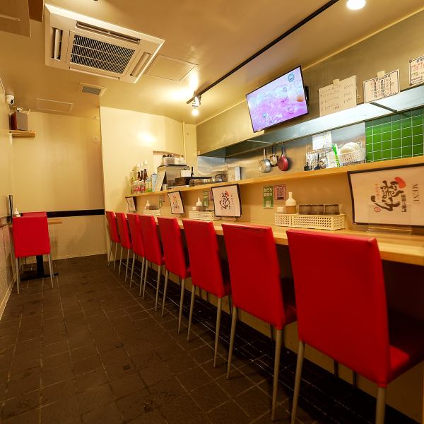 河堀口駅より徒歩約11分◇お昼ご飯や夜ご飯にぴったりな「唐揚げ」「お弁当」「定食」揃えています☆お持ち帰りは事前のご予約でスムーズに♪唐揚げの下味の秘伝の醤油タレはにんにく等の薬味・香辛料を使っていないのにしっかりとした味わい深いで男女問わず幅広い年代の方にご好評♪