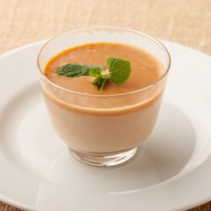 季節フルーツのパンナコッタ