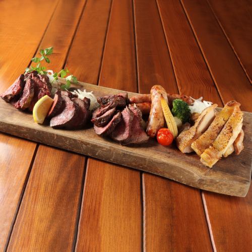 5 kinds of meat assortment plate
