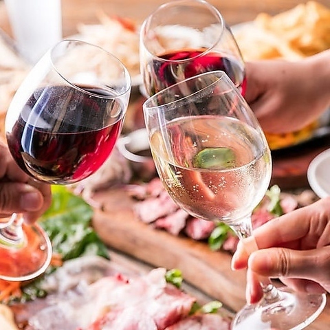 ランチも営業◎ご友人とのランチや昼飲みにおすすめです！