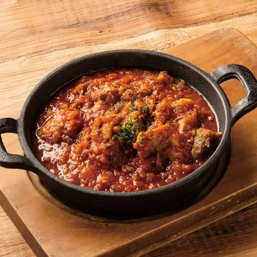 肉バルの本気牛すじ煮込み