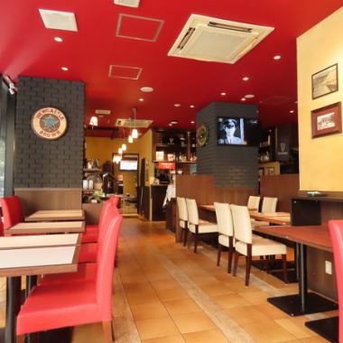  毎日スポーツをライブ中継！！放映プログラム、リクエストにつきましては直接店舗までお問い合わせください。アイルランド風の店内で本場のお食事をご提供いたします！特別なお時間をお過ごし下さい。