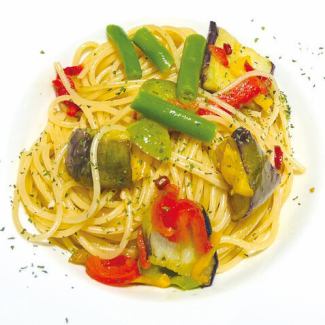 彩り野菜のペペロンチーノ