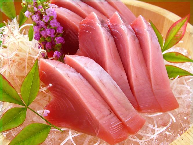 【名代かつをの刺身付き満腹コース】5000円(税込)2時間飲み放題付