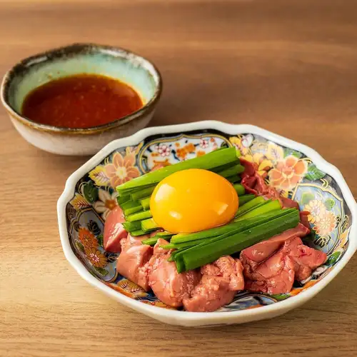 生レバニラ