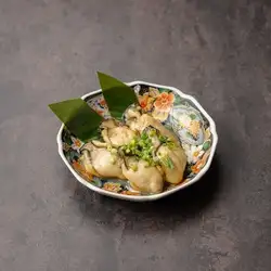 烤广岛生蚝配焦香黄油