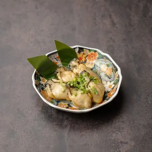 烤广岛生蚝配焦香黄油