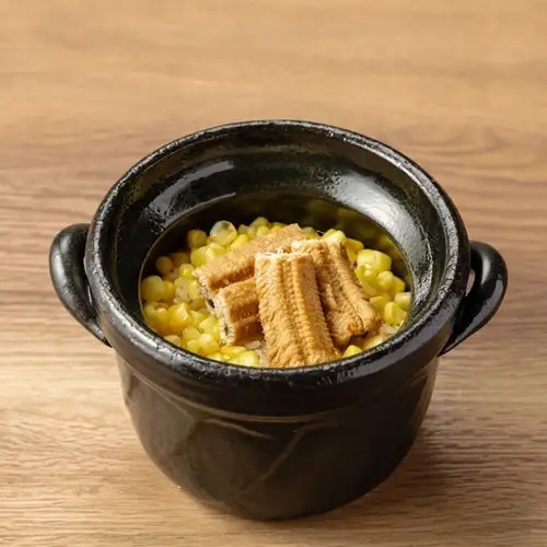 濑户内夏季：鳗鱼砂锅饭配烤玉米