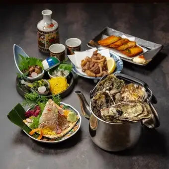 Enjoy Hiroshima Bay sashimi and the famous steamed oysters in a kettle with the [Toroichi Trial Course] (5 dishes in total)