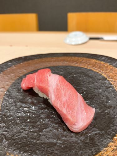 [Very popular service menu!] From 3,000 yen to 2,800 yen! Great value, carefully selected nigiri sushi★