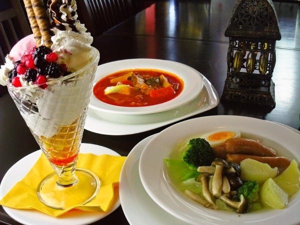 具だくさんスープが食べられるスープ専門店。オシャレな雰囲気でパーティーも可能。