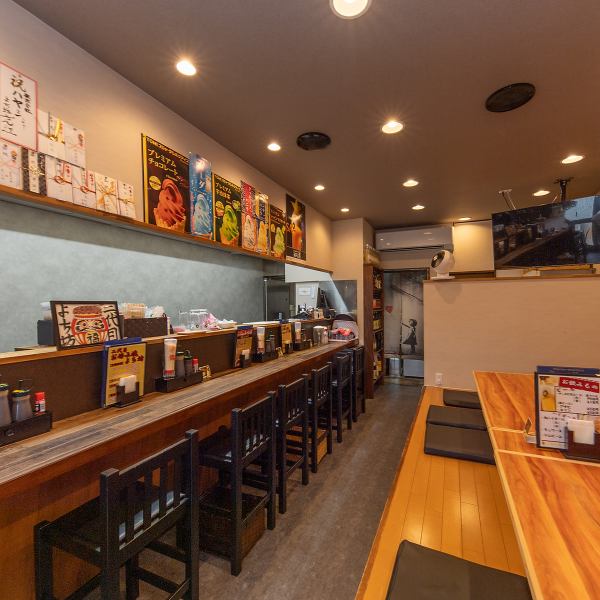 [Cozy counter seats] We have counter seats that couples and singles can use casually.With the kitchen spread out in front of you, this is a special seat where you can enjoy a sense of presence!