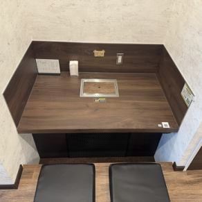 掘りごたつ席。カップルシート