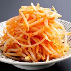 Spicy bean sprouts snack