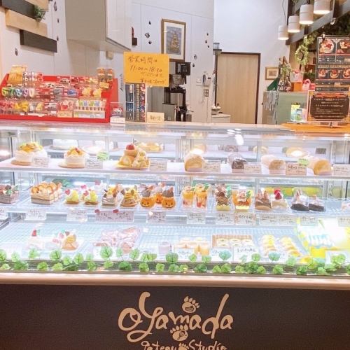 Various Oyamada cakes