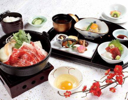 《점심 한정!특별 어선》【봄】국산 소의 스키야키 소나베 어선 3,800엔(부가세 포함)