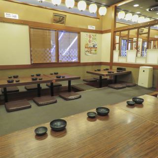 歩き疲れたときも、お仕事でお疲れのときでもゆっくりと脚を伸ばしてお寛ぎ下さい。