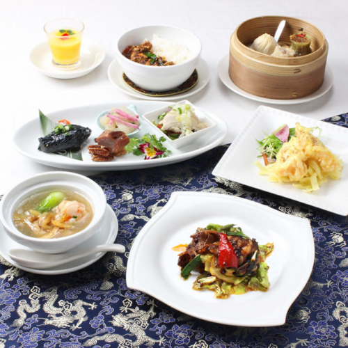 [Premium 3-hour all-you-can-drink luxury lunch] 8 luxurious dishes including Xiaolongbao and shark fin for 5,500 yen