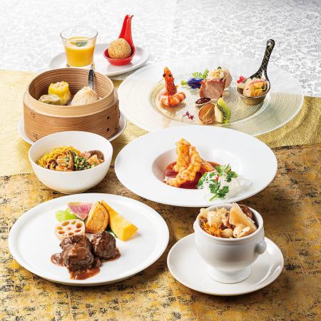 【百合套餐】為您的派對增添色彩的奢華菜餚,包括魚翅湯、大蝦、牛肉等7道菜,10,000日元