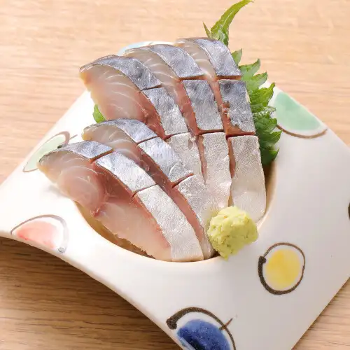 〆サバ刺し