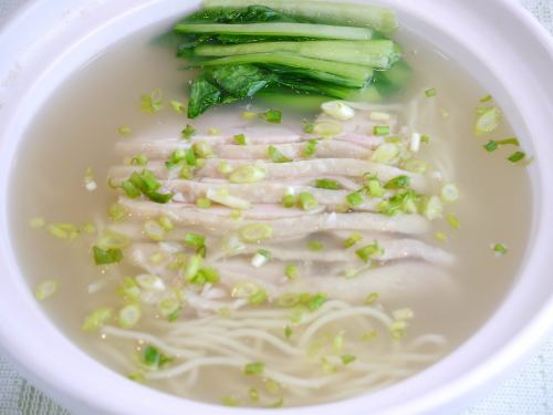 土鍋鶏肉煮込み麺