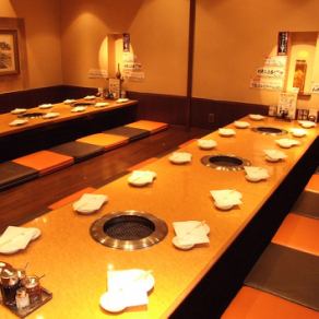 お座敷席最大30名まで収容可