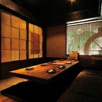 掘りごたつ席でごゆっくり