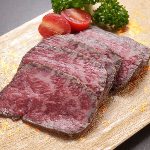 【煌めきローストビーフ】一口食べればその美味しさにうっとり《1400円(税込)》