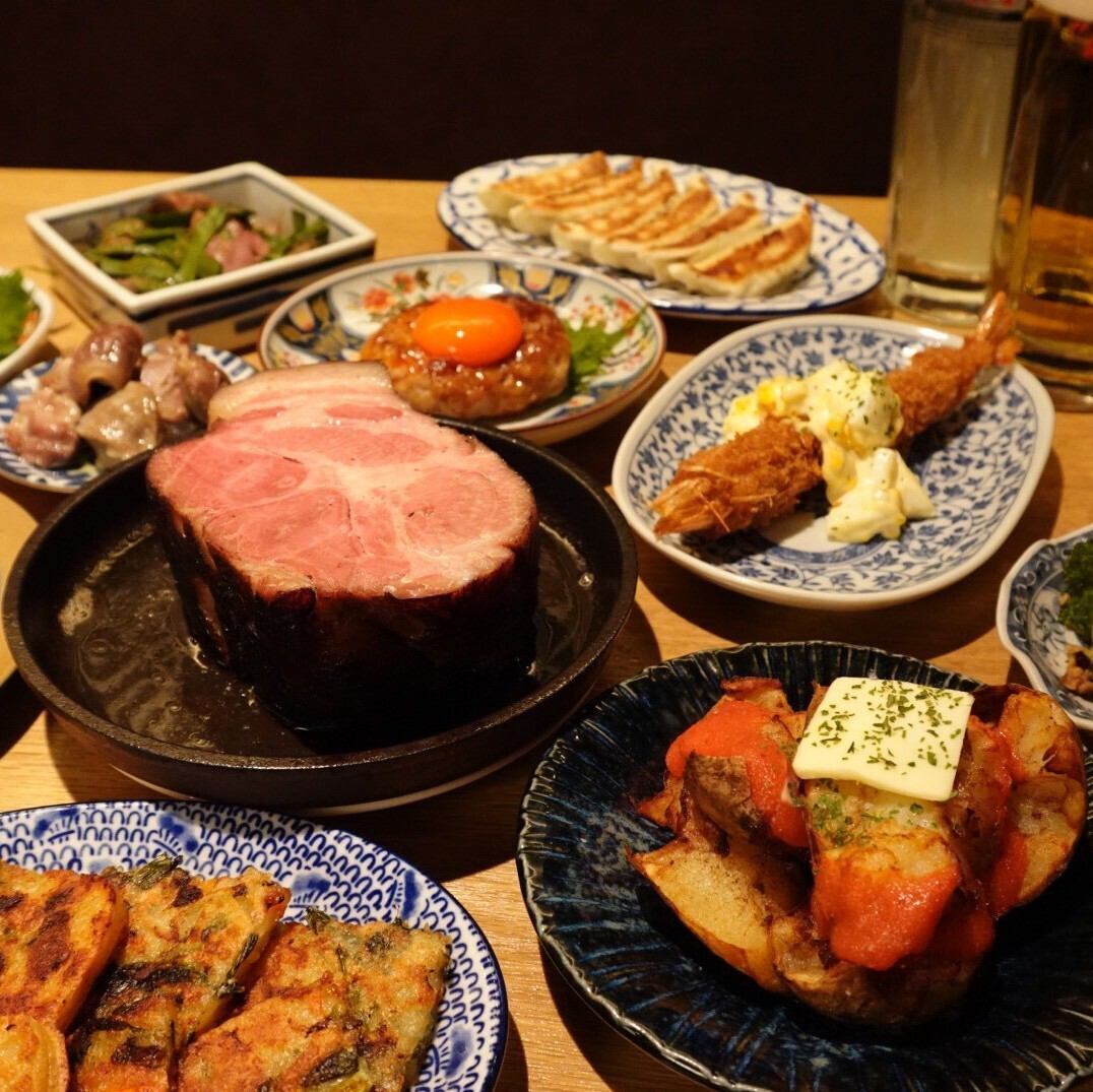 【厚切りポークで呑む酒場】相性抜群のレモンサワーは1杯100円！